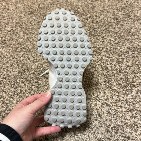 New Balance 327 sz 6 - Picture 9 of 10